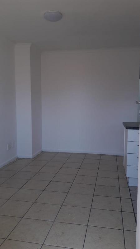 To Let 1 Bedroom Property for Rent in Maitland Western Cape